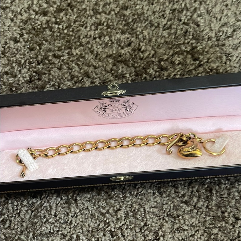 VINTAGE Juicy Couture Gold Toggle Chain Bracelet
